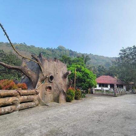 Forest And River Edge Resort Kannur Exteriör bild