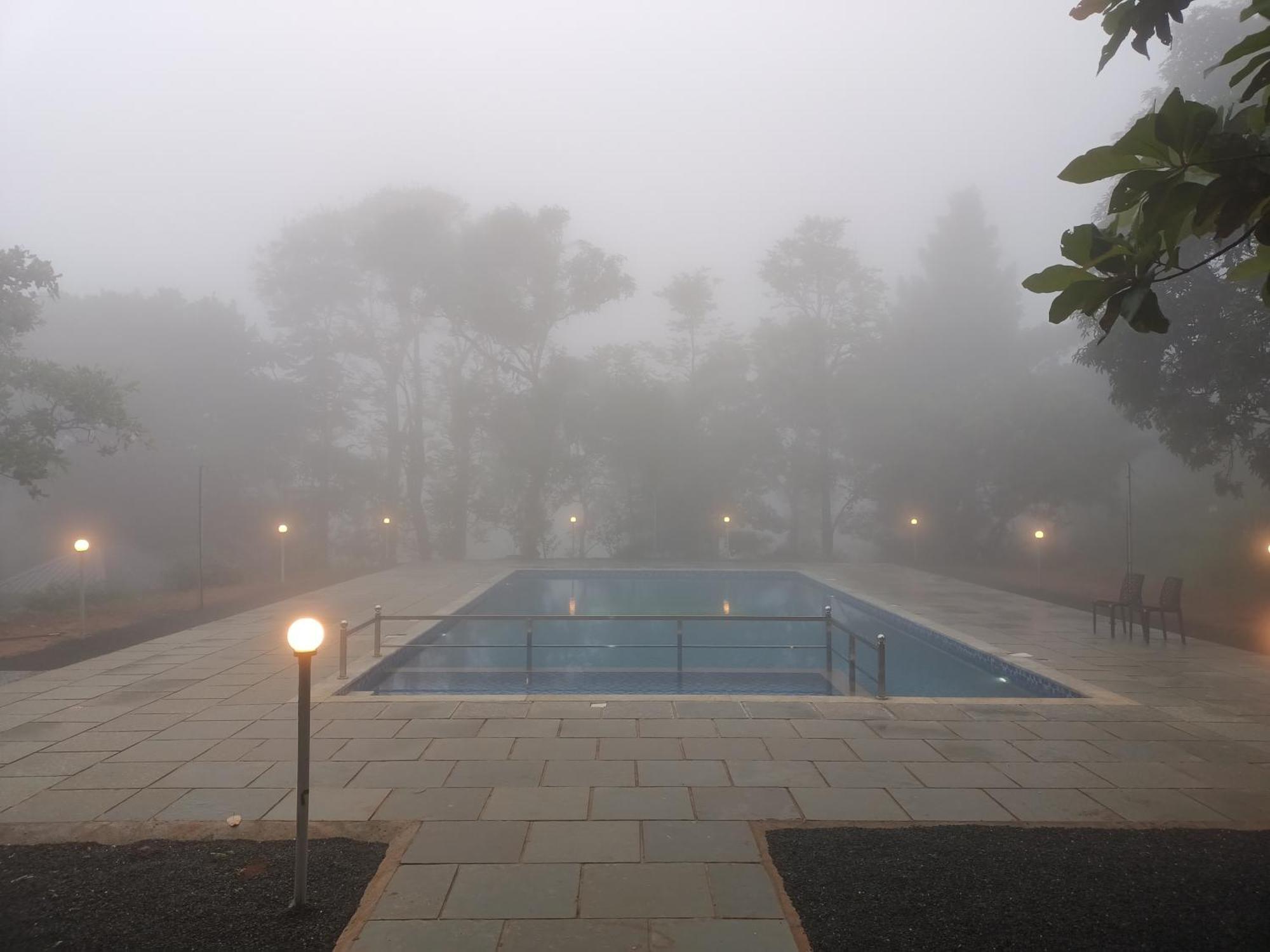 Forest And River Edge Resort Kannur Exteriör bild