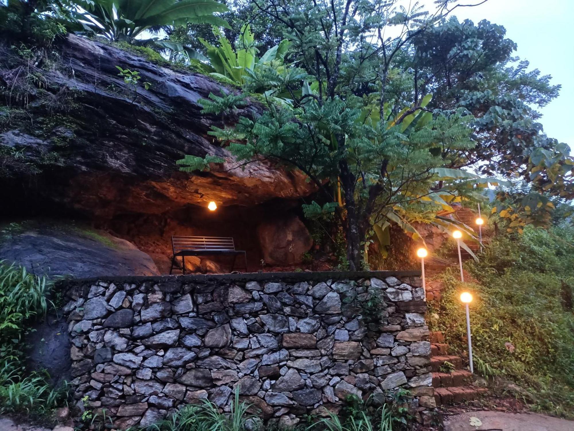 Forest And River Edge Resort Kannur Exteriör bild
