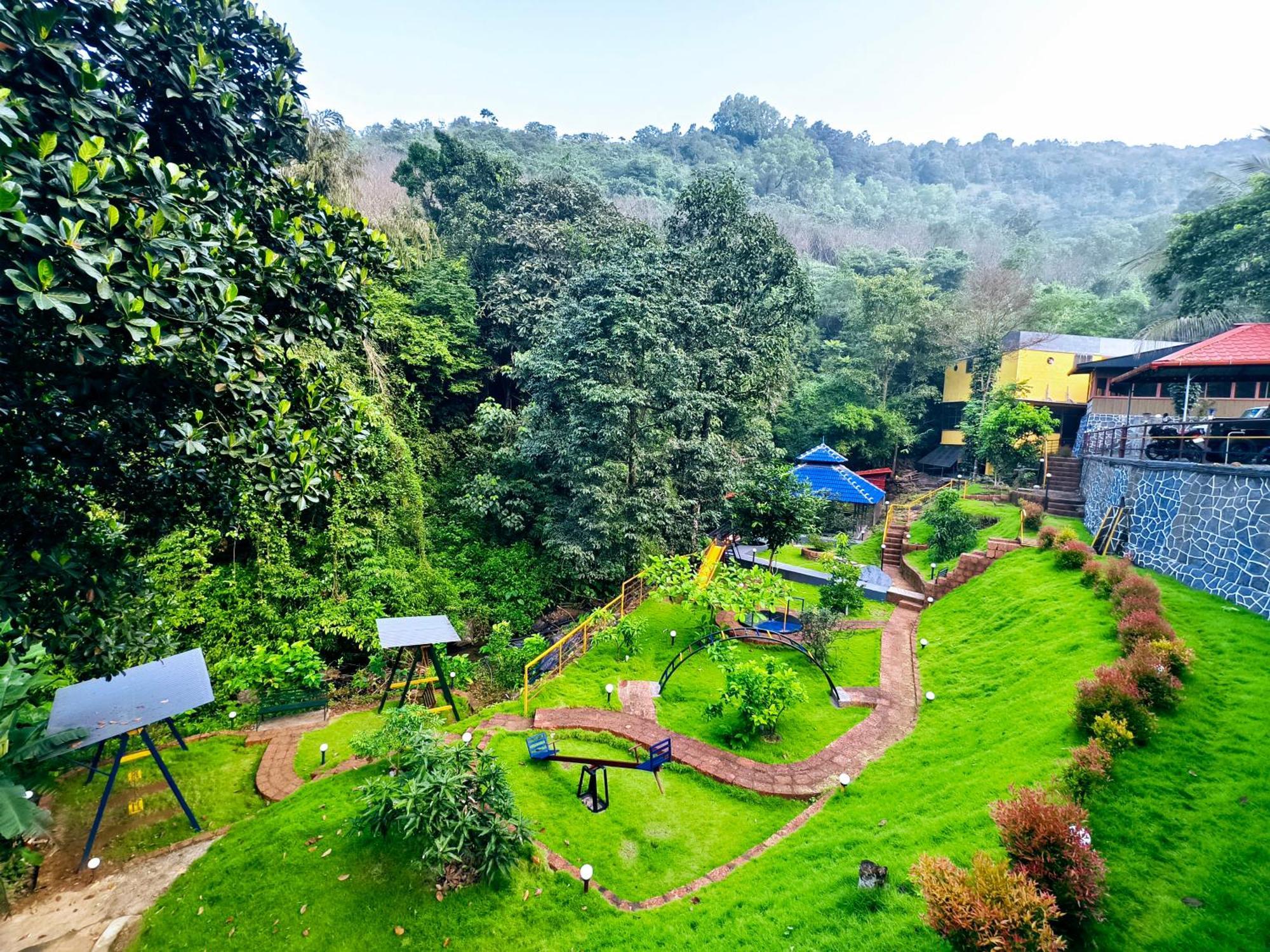 Forest And River Edge Resort Kannur Exteriör bild